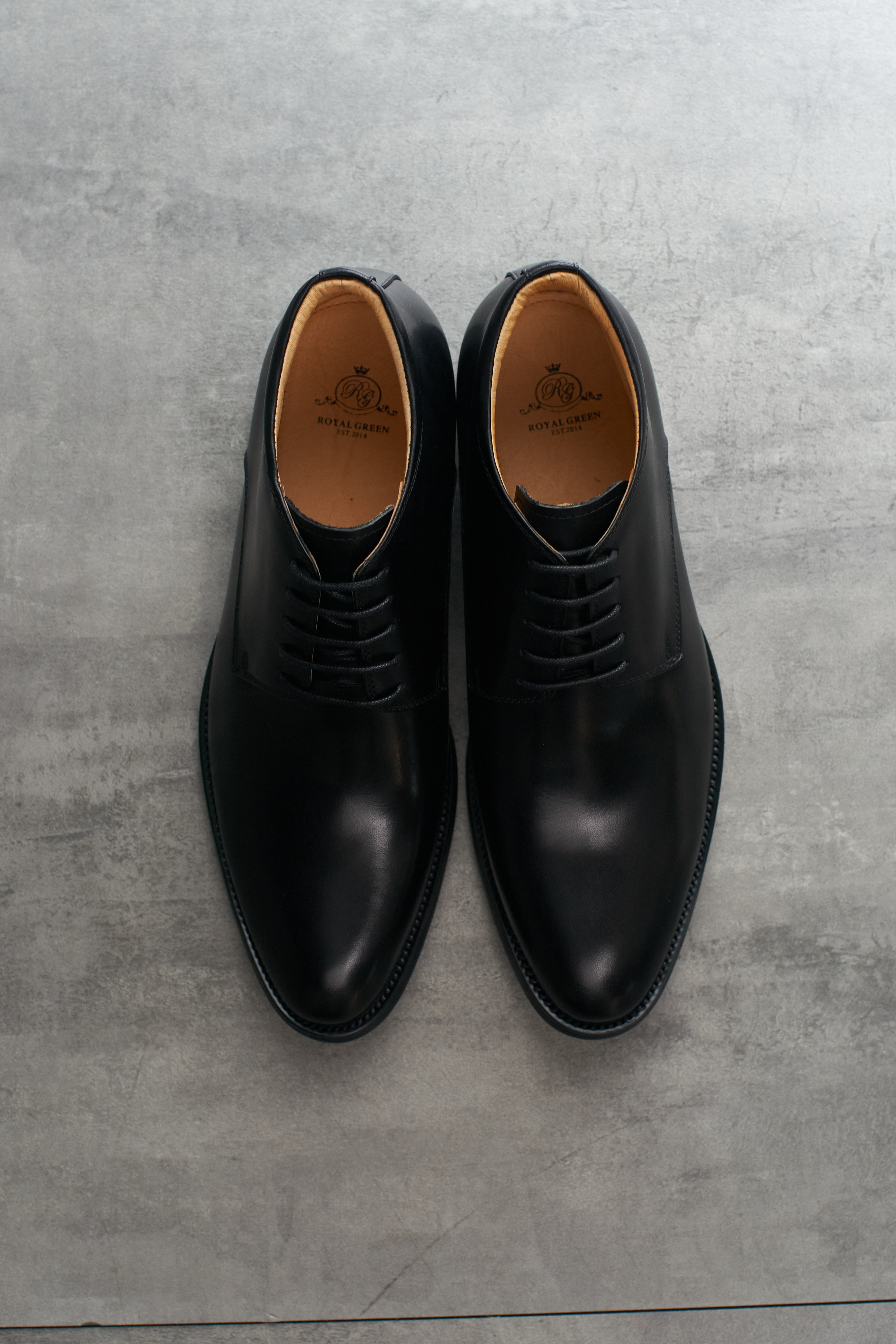 簡約素面 黑色流行靴